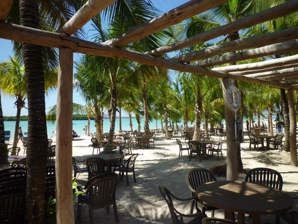 Parco Del Caribe Apartment Бока Чика Екстериор снимка